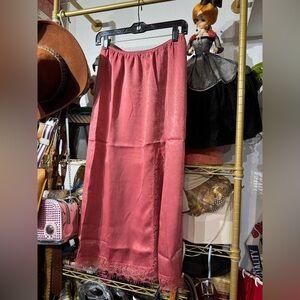 298 // NWT Band of the Free rose skirt // M